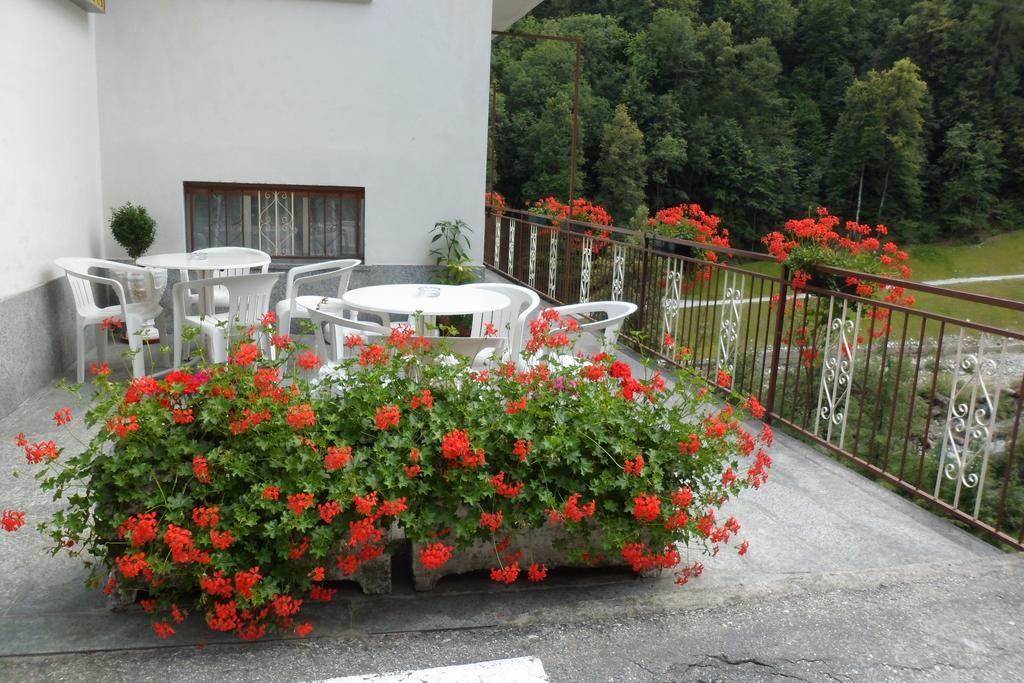 Albergo Ristorante Regina Bognanco Exteriör bild